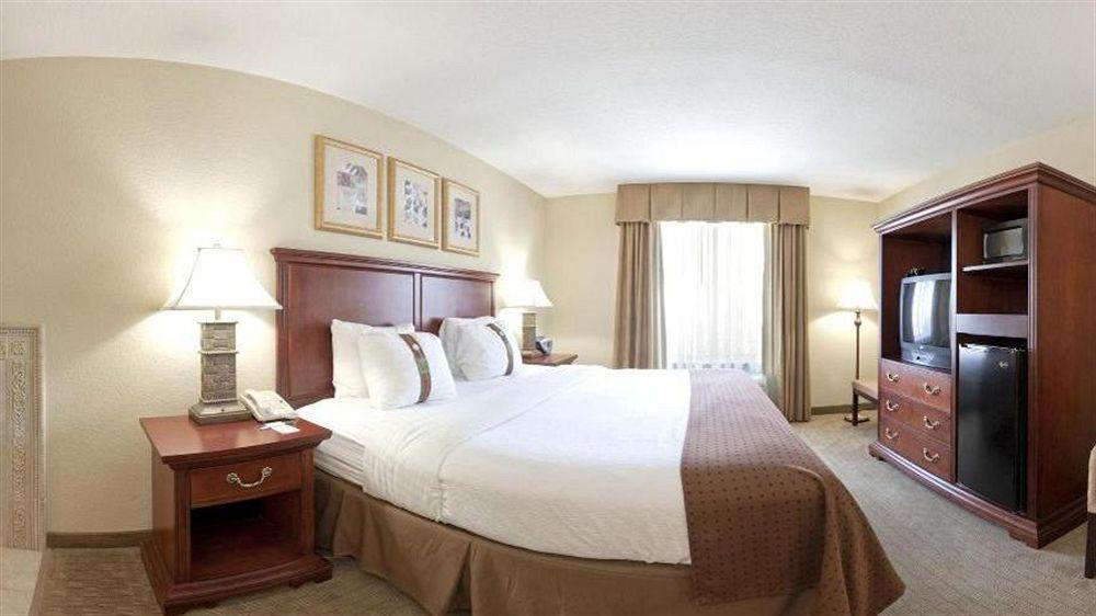 Holiday Inn Hotel & Suites Lake City By Ihg Zewnętrze zdjęcie
